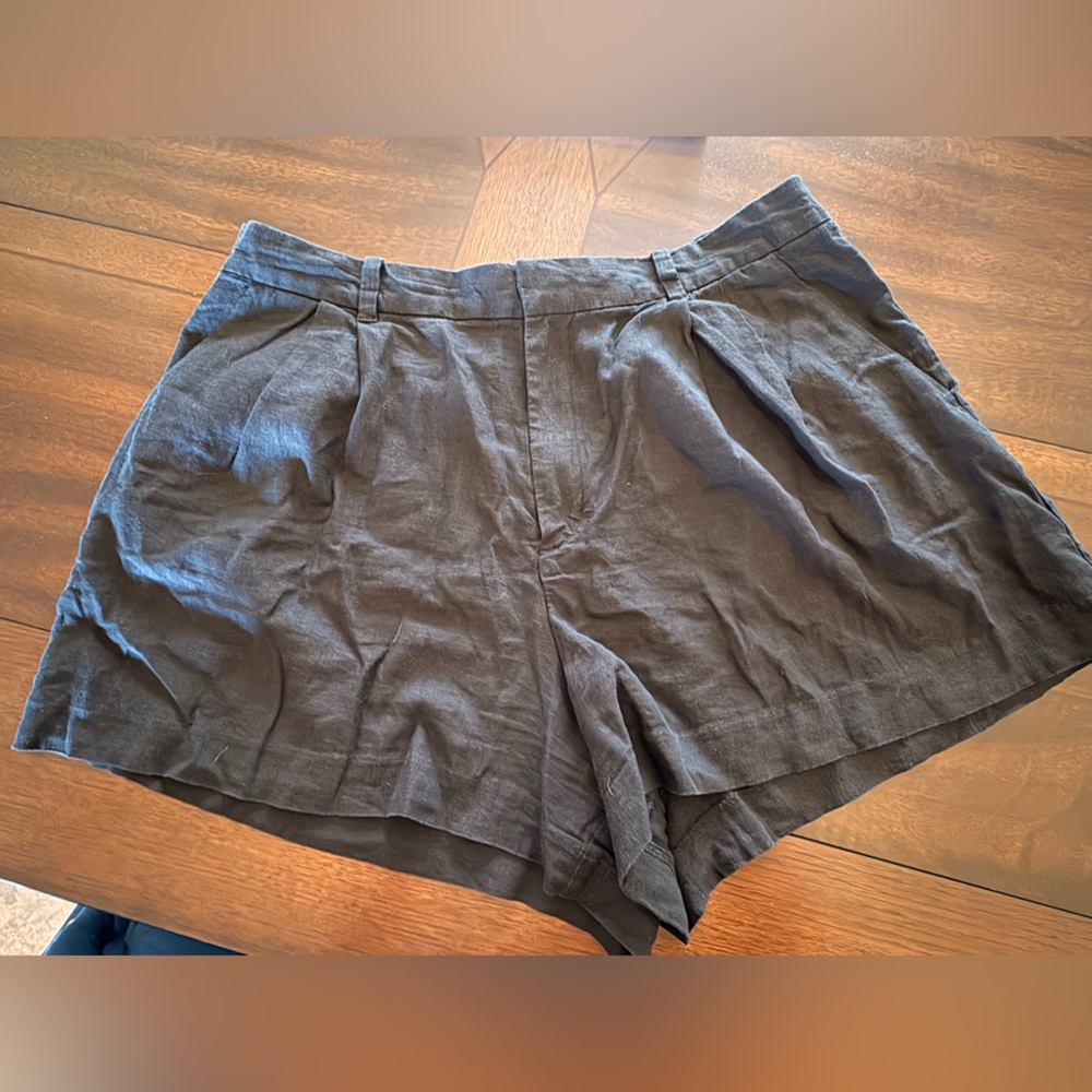 GAP black Linen Shorts- size XL